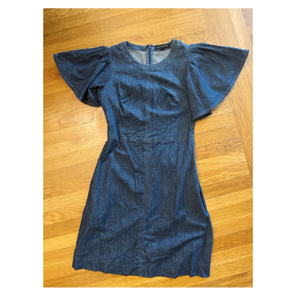 Banana Republic Chambray Flutter Sleeve Dress